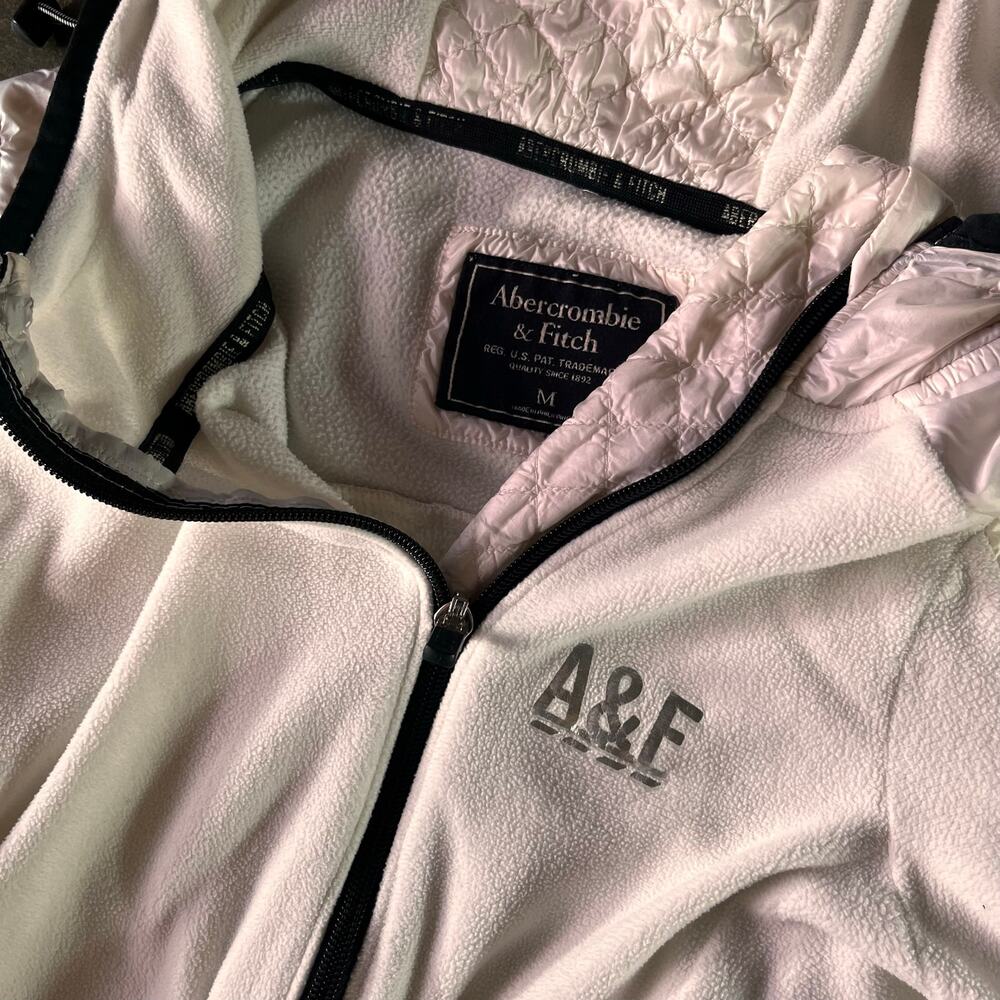 Vintage Y2K women’s Abercrombie & fitch white/black lightweight jacket size M